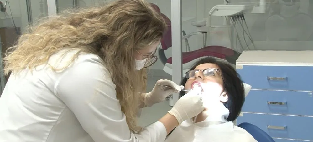 33 yıldır korkudan diş hekimine gitmiyordu