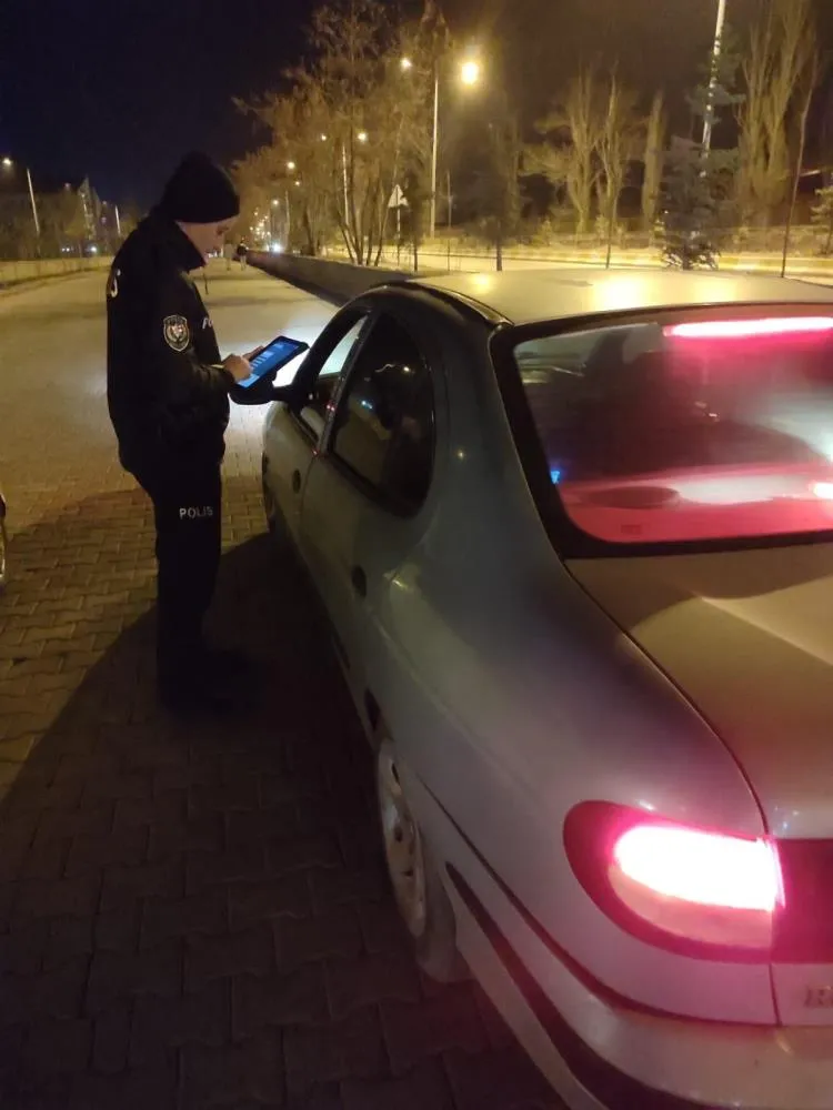 Polis günde iki kez asayiş uygulaması yapıyor