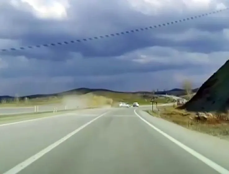 Kaza anı başka bir aracın kamerasına yansıdı