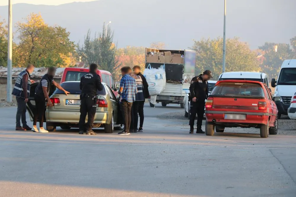 Erzincan’da aranması bulunan 25 şahıs yakalandı