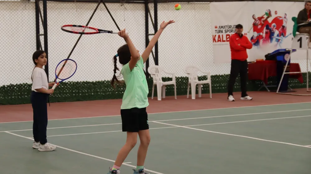 Elazığ’da tenis müsabakaları tamamlandı