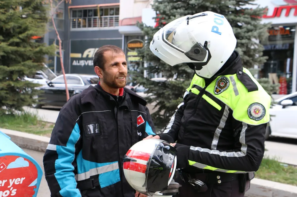 Hakkari’de motosikletlilere sıkı denetim