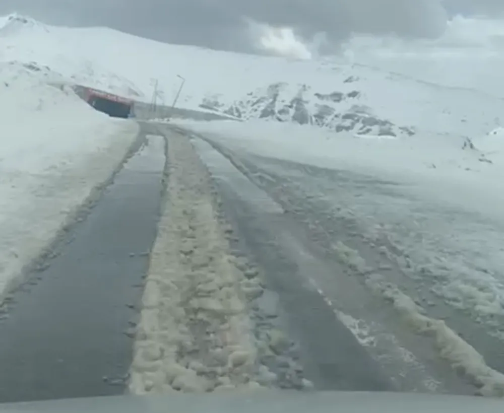 3 bin rakımlı Karabet Geçidi