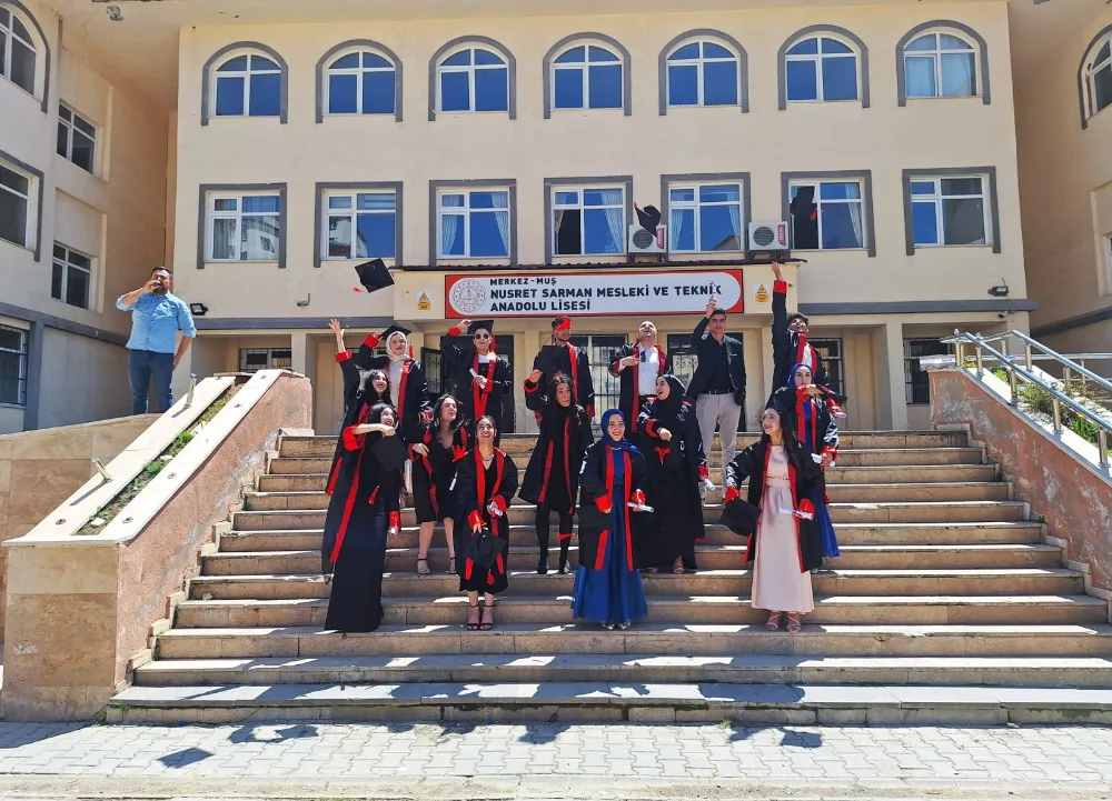 Muş’ta mezuniyet sevinci