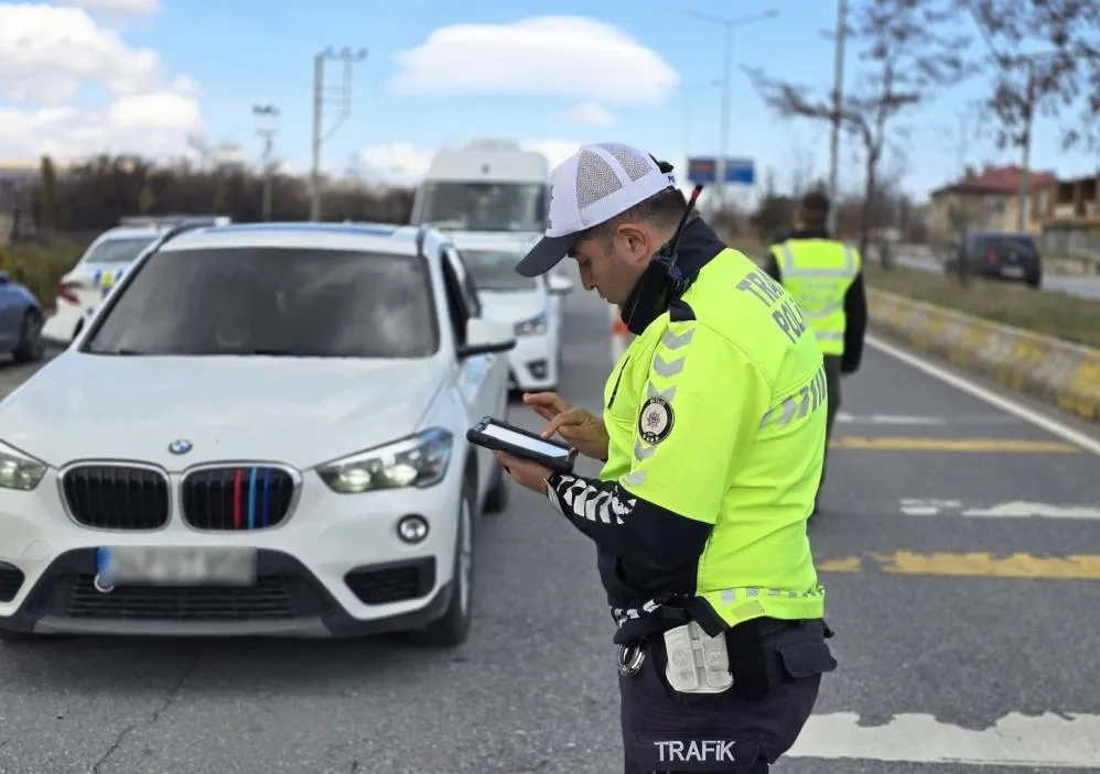 Trafik ekiplerinden tatil dönüşü denetimleri