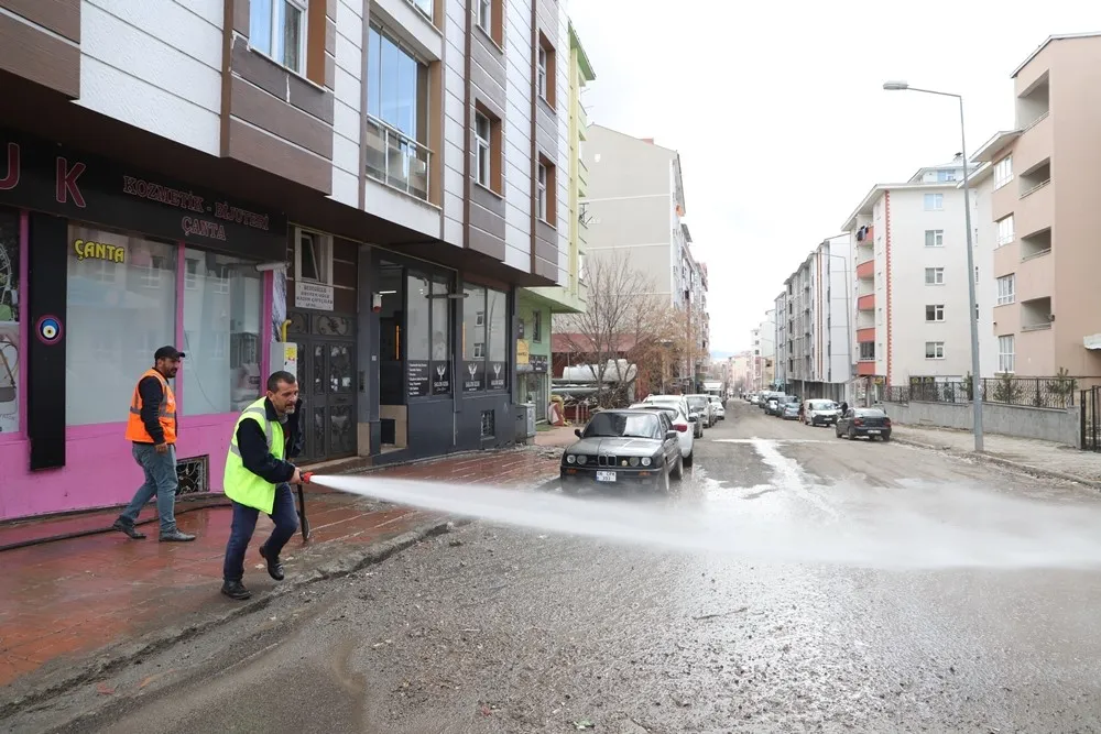 Belediye ekiplerinden bahar temizliği