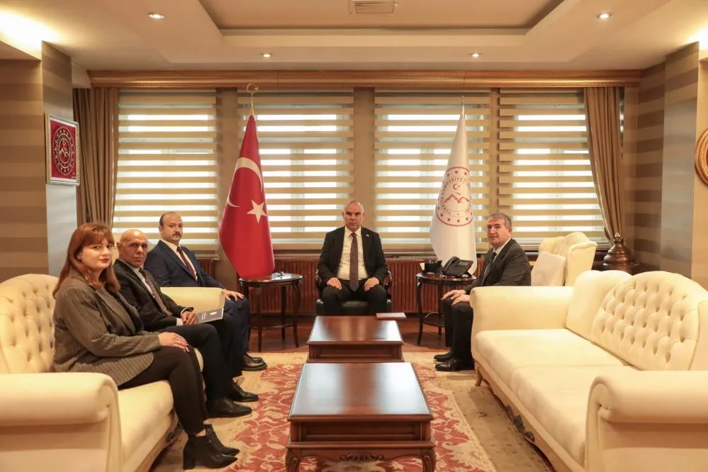 Ağrı Valisi Koç, Kütüphane Haftası dolayısıyla heyeti kabul etti