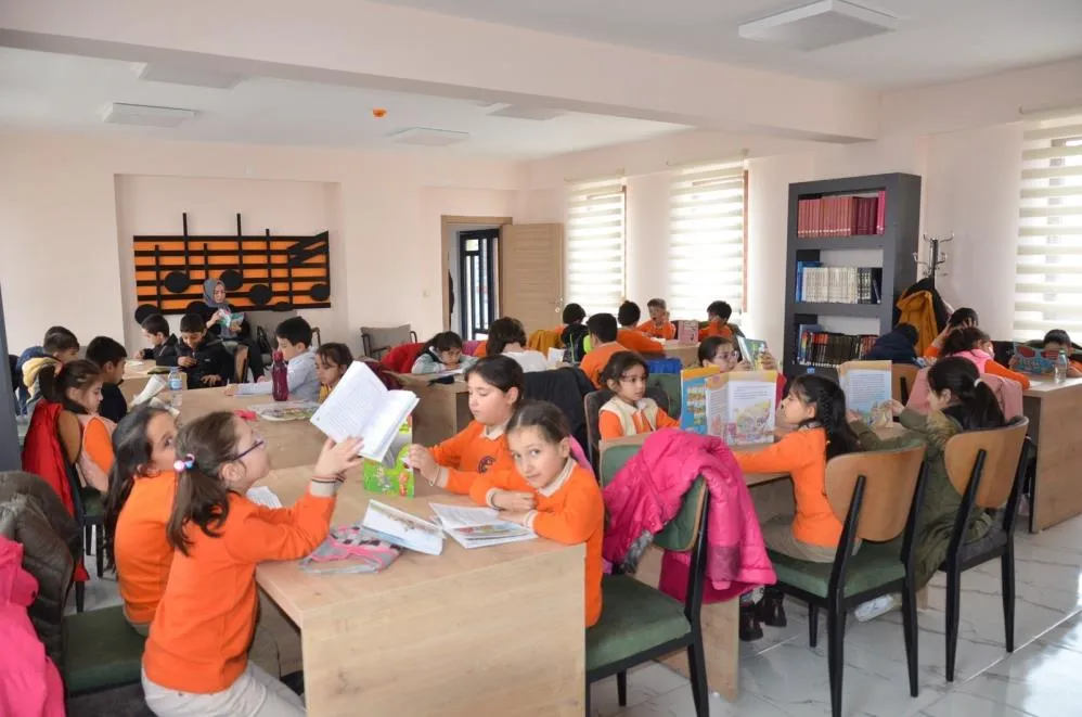 199 bin 700 kitap, 351 bin okurla buluşturuldu