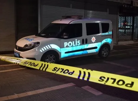 İş yerini kundaklarken kendini yaktı
