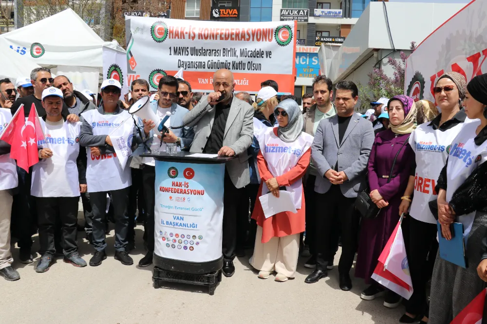 Van’da işten çıkarılan işçilerin buruk ‘1 Mayıs’ kutlaması
