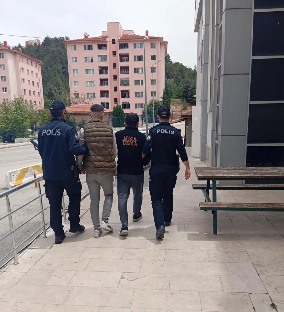 Isparta’da aranan 2 şahıs operasyonla yakalandı