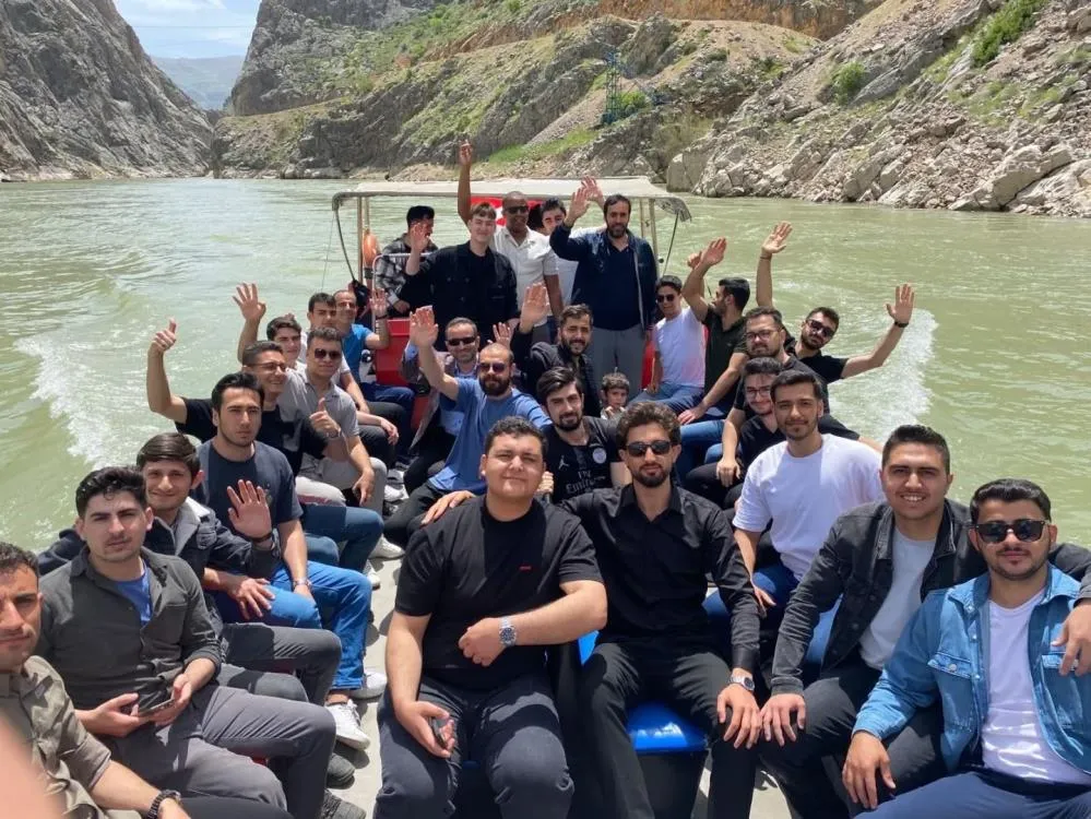 Öğrencilere 