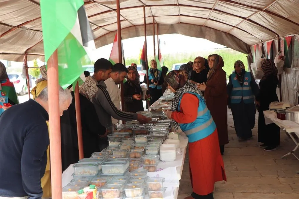 Elazığ’da Gazze yararına yardım kampanyası