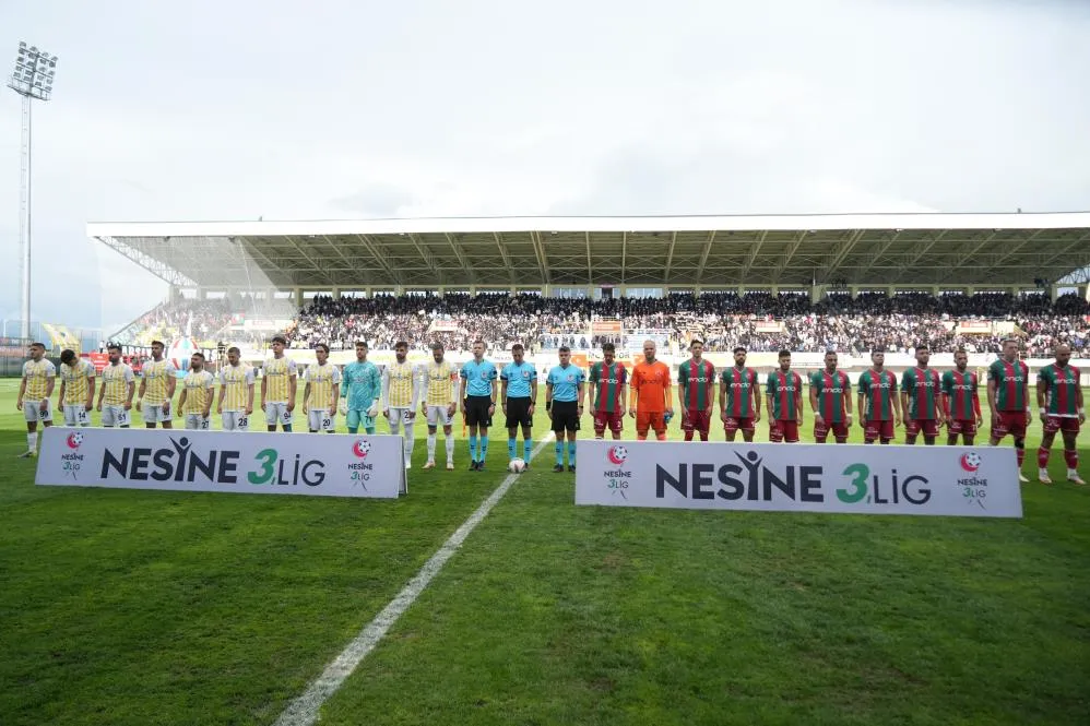 Karşıyaka, final için evine avantajlı döndü