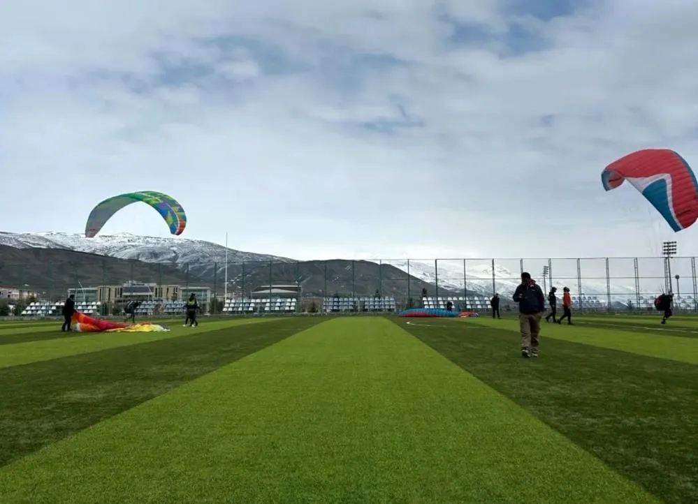 Yamaç paraşütü deneyimi yaşadılar