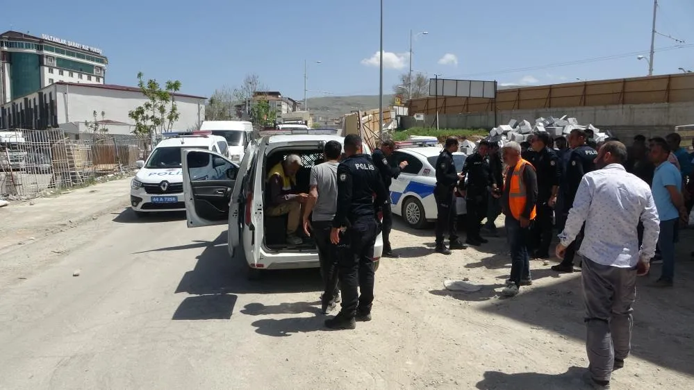 Şantiye işçileri arasında taşlı sopalı kavga