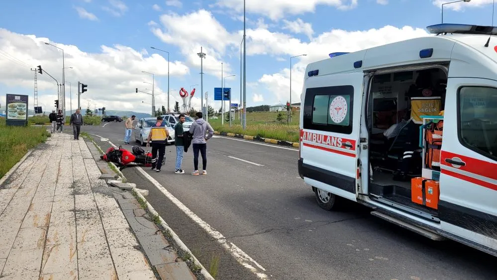 Sarıkamış’ta trafik kazası; 1 yaralı