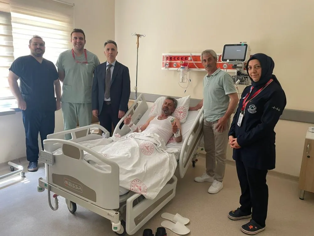 Sakarya’da ölümcül tümör ameliyatla temizlendi