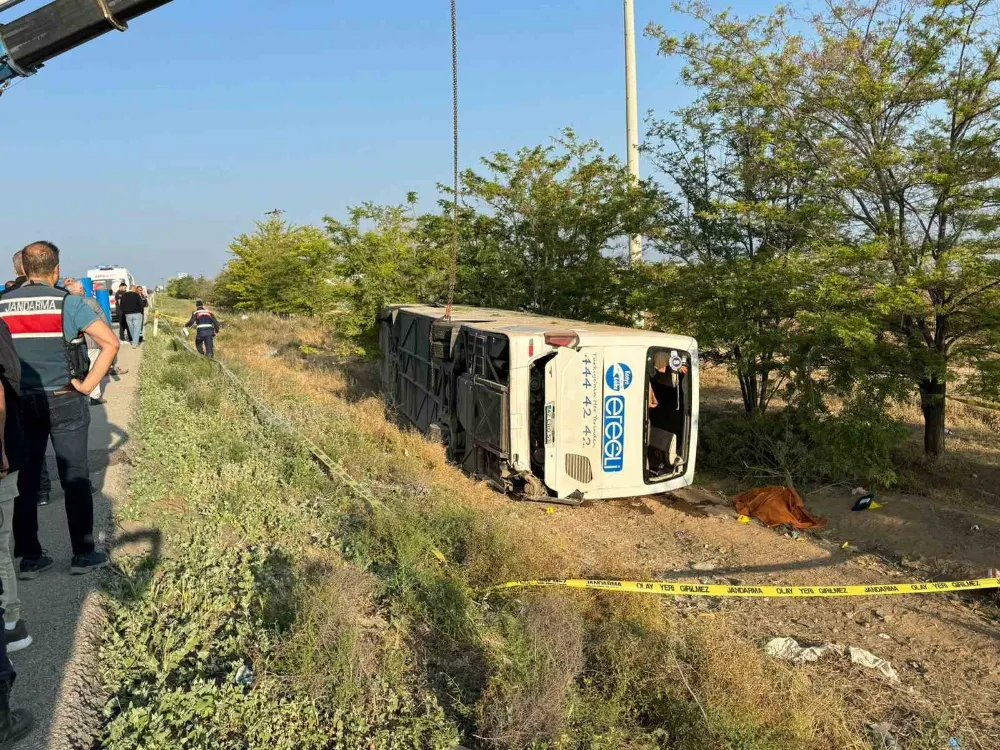 Konya’da yolcu otobüsü devrildi
