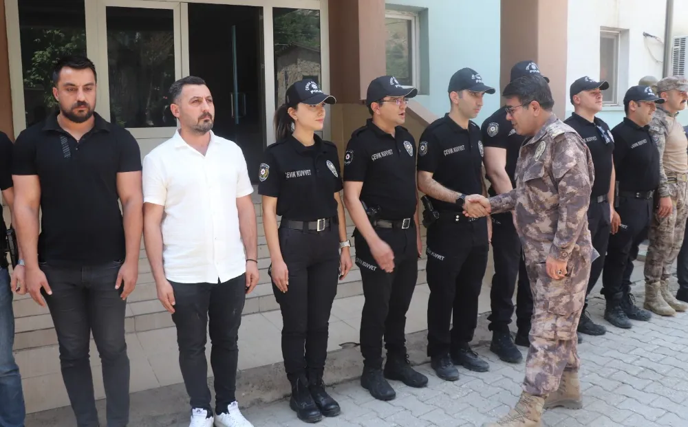Emniyet Müdürü Yılmaz sınırda bayram mesaisinde