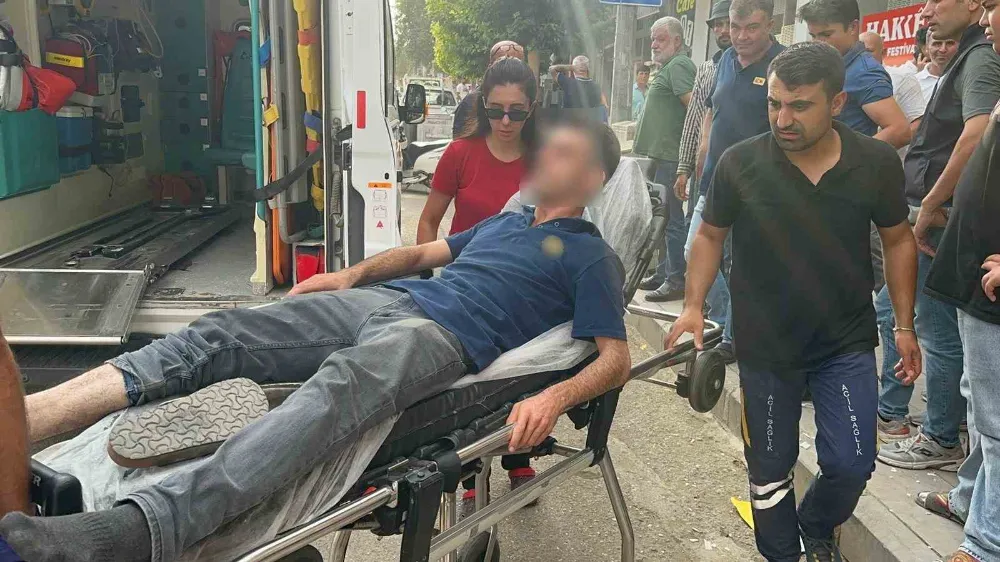 Hırsızlık şüphelilerinin yakınları market görevlilerini darp edip kaçtı: 3 yaralı