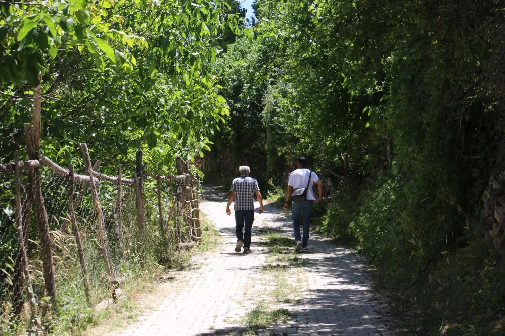 Bozkırın ortasında vahayı andırıyor,