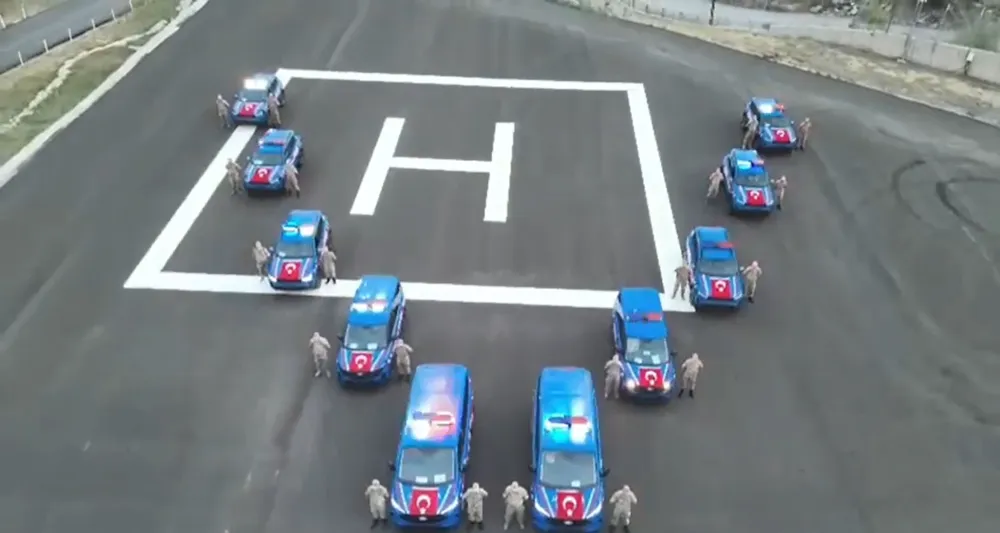 Hakkari Jandarma Komutanlığına araç desteği