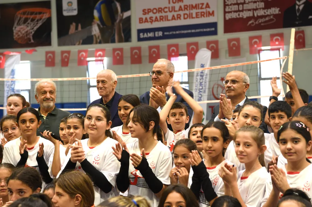 Büyükşehir’den Voleybol Lisesi’ne arazi desteği