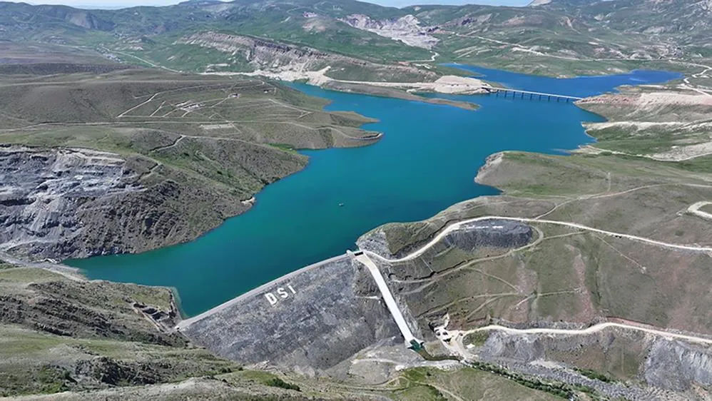 Turnaçayırı Barajı sulamasıyla Erzincanlı çiftçinin yüzü gülecek