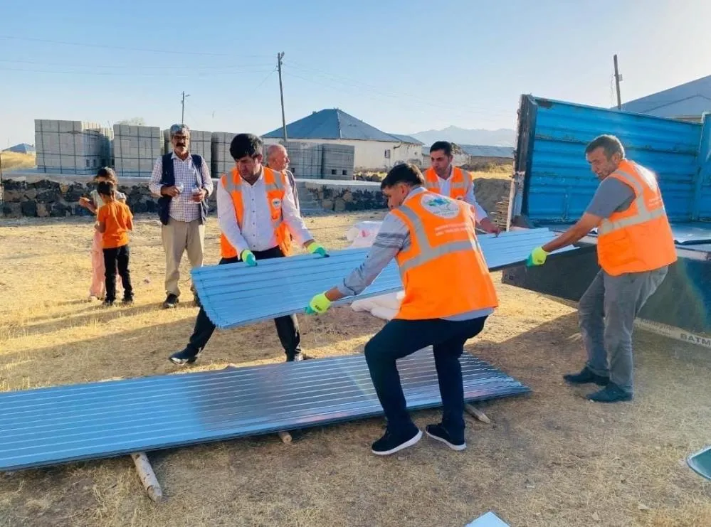 Patnos’ta mağdur aileye destek oldular