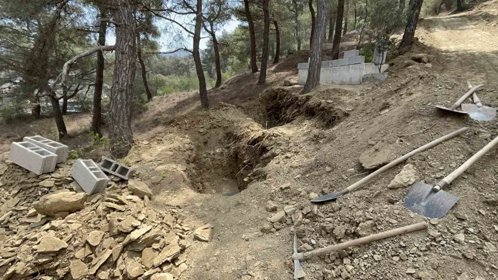 Hatay’da düğün yolunda feci kaza: Anne ve kızı yan yana toprağa verildi