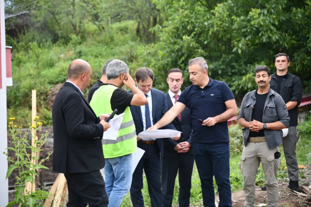 Vali Çiçek, spor inşaatlarını denetledi