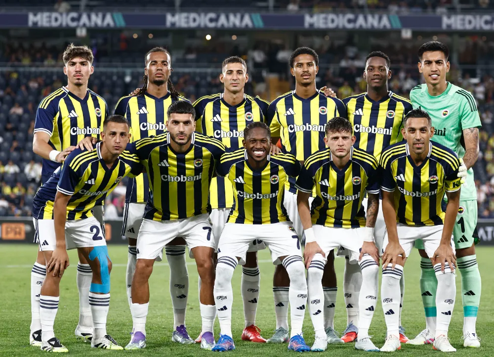 Fenerbahçe, Feyenoord deplasmanında